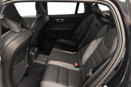 musta Volvo V60 2025 kuva 10.