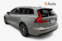 harmaa Volvo V60 2025 kuva 2.