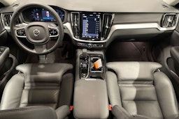 harmaa Volvo V60 2025 kuva 9.