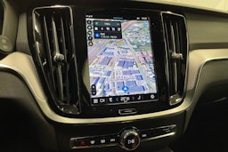 harmaa Volvo V60 2025 kuva 16.