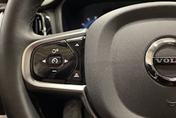 harmaa Volvo V60 2025 kuva 21.