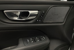 harmaa Volvo V60 2025 kuva 23.