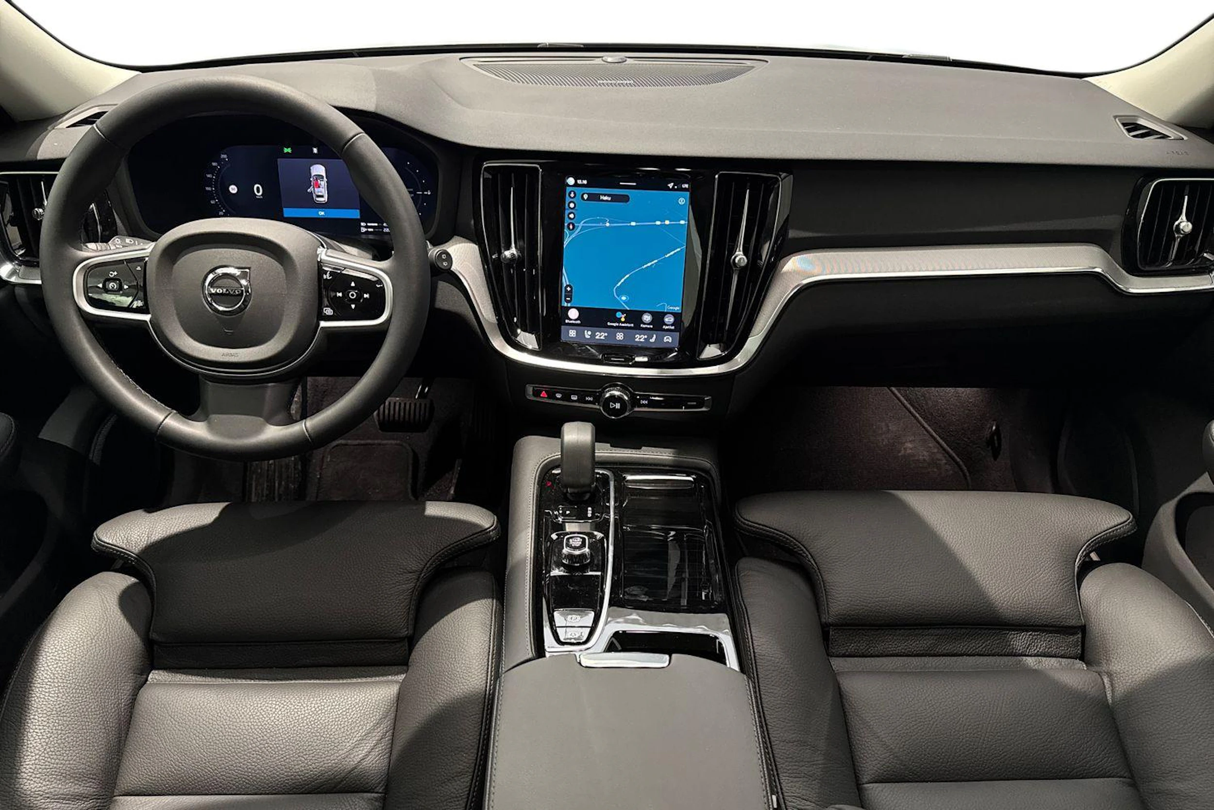 harmaa Volvo V60 2026 kuva 9.