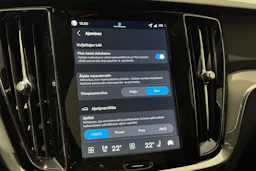 harmaa Volvo V60 2026 kuva 30.