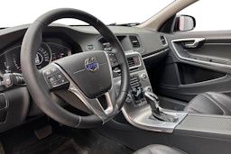harmaa Volvo V60 Cross Country 2015 kuva 7.