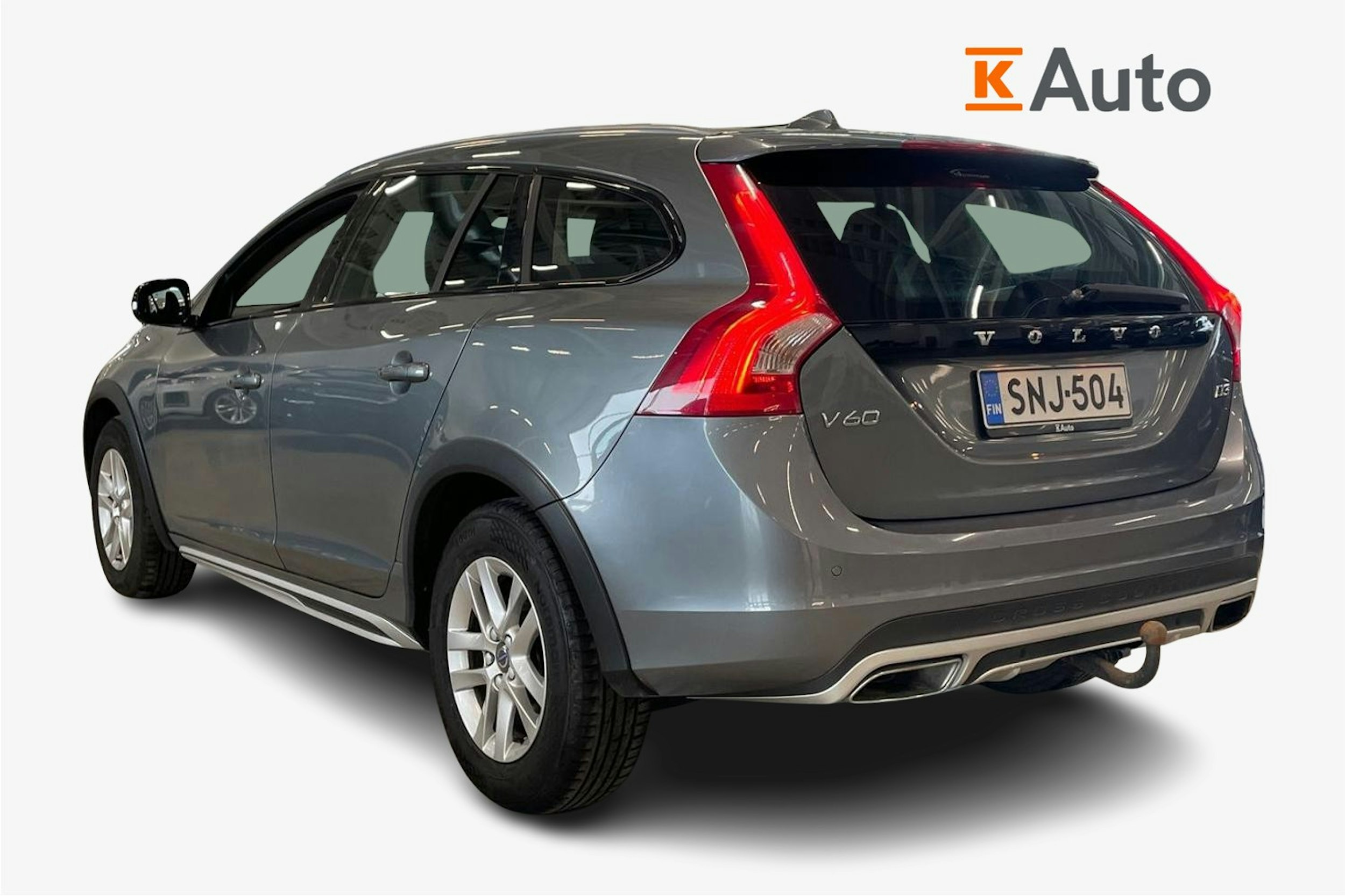 harmaa Volvo V60 Cross Country 2015 kuva 2.