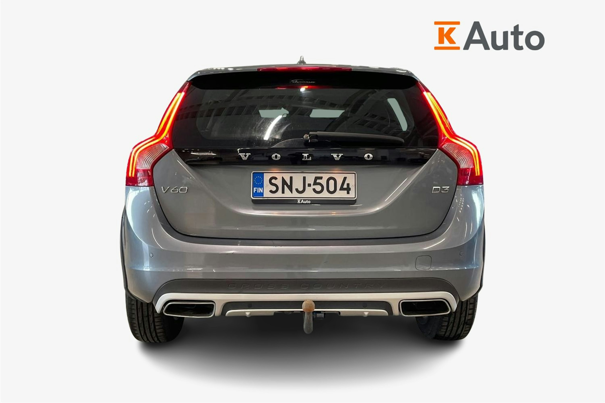 harmaa Volvo V60 Cross Country 2015 kuva 3.