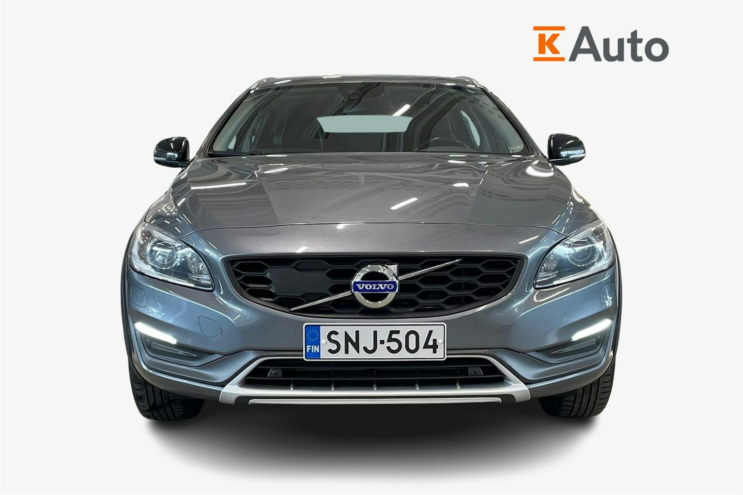 harmaa Volvo V60 Cross Country 2015 kuva 5.