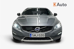 harmaa Volvo V60 Cross Country 2016 kuva 5.