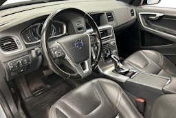 harmaa Volvo V60 Cross Country 2016 kuva 7.