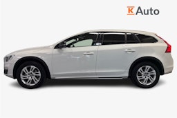 Valkoinen Volvo V60 Cross Country 2016 kuva 6.