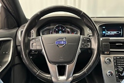 valkoinen Volvo V60 Cross Country 2016 kuva 21.