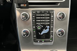 valkoinen Volvo V60 Cross Country 2016 kuva 26.