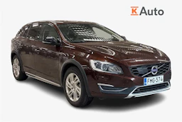punainen Volvo V60 Cross Country 2016 kuva 1.