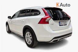valkoinen Volvo V60 Cross Country 2016 kuva 2.