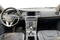 valkoinen Volvo V60 Cross Country 2016 kuva 7.