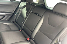 valkoinen Volvo V60 Cross Country 2016 kuva 8.