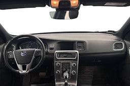 Valkoinen Volvo V60 Cross Country 2016 kuva 9.