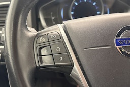 Valkoinen Volvo V60 Cross Country 2016 kuva 16.