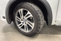 Valkoinen Volvo V60 Cross Country 2016 kuva 13.
