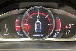 Valkoinen Volvo V60 Cross Country 2016 kuva 15.