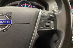 Valkoinen Volvo V60 Cross Country 2016 kuva 22.