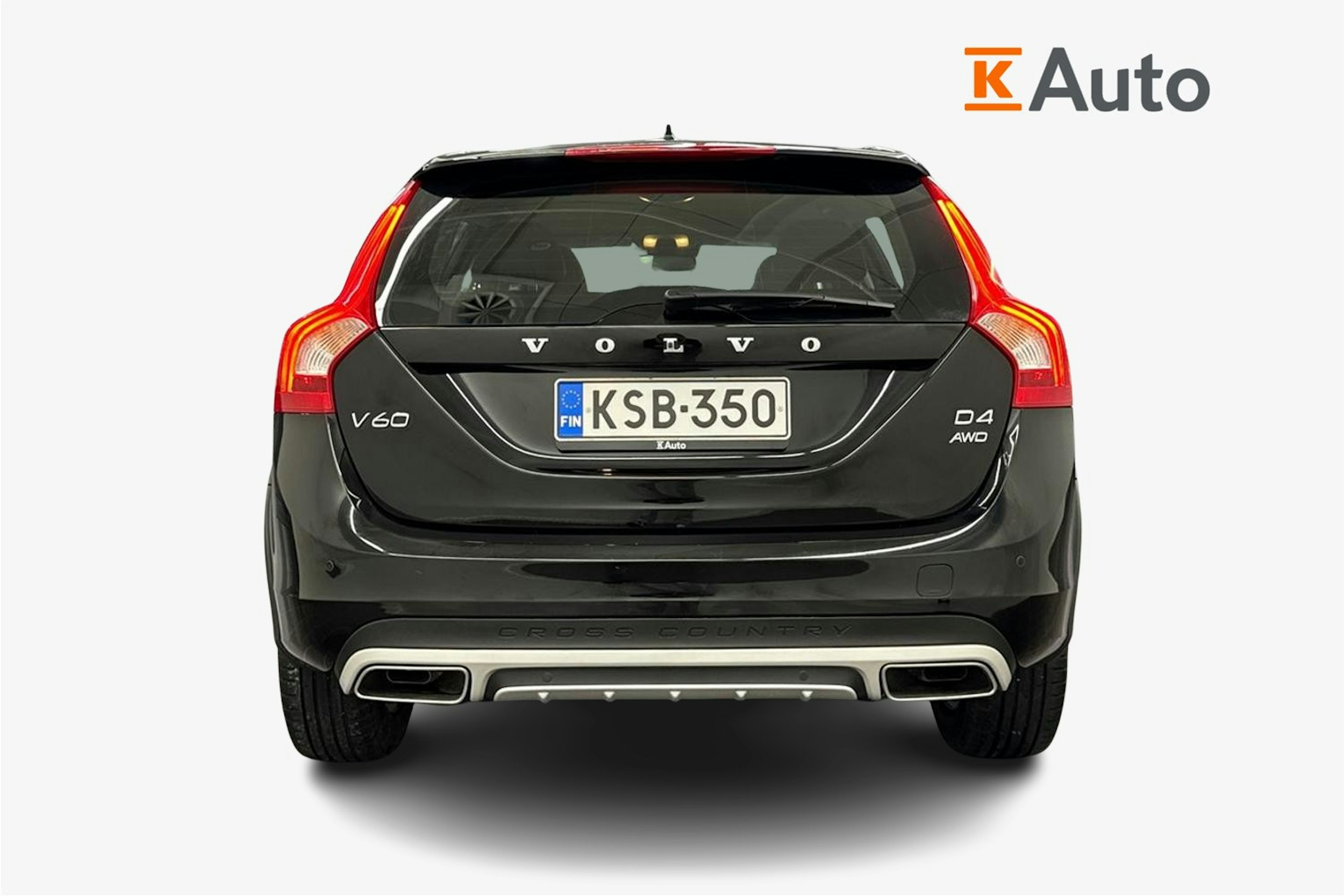 Musta Volvo V60 Cross Country 2016 kuva 3.