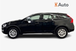 Musta Volvo V60 Cross Country 2016 kuva 5.