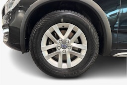Musta Volvo V60 Cross Country 2016 kuva 9.