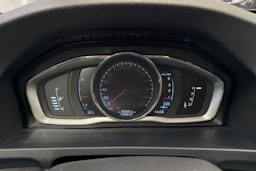 Musta Volvo V60 Cross Country 2016 kuva 11.