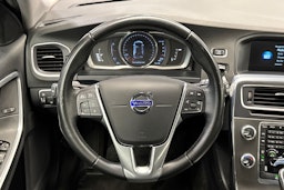 Musta Volvo V60 Cross Country 2016 kuva 17.