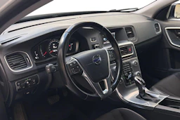 valkoinen Volvo V60 Cross Country 2016 kuva 6.