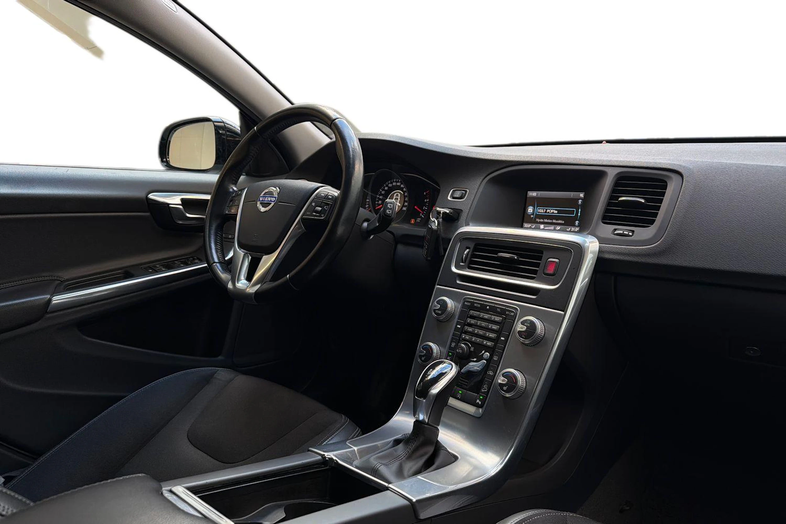 valkoinen Volvo V60 Cross Country 2016 kuva 7.