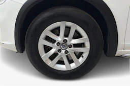 valkoinen Volvo V60 Cross Country 2016 kuva 9.