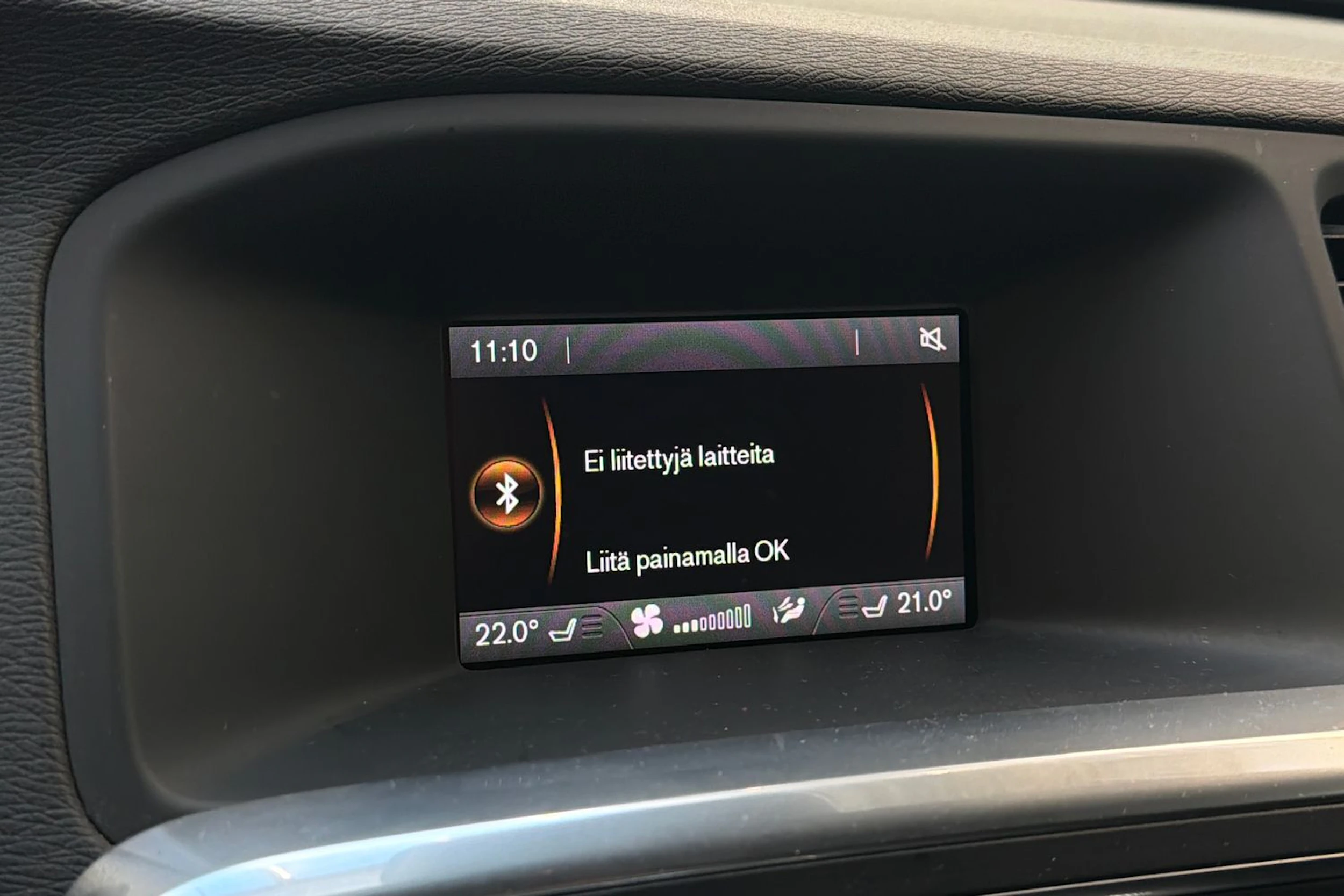 valkoinen Volvo V60 Cross Country 2016 kuva 18.