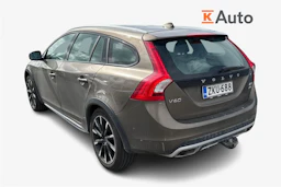 ruskea (beige) Volvo V60 Cross Country 2016 kuva 2.
