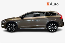 ruskea (beige) Volvo V60 Cross Country 2016 kuva 5.