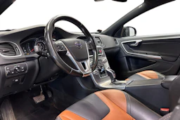 ruskea (beige) Volvo V60 Cross Country 2016 kuva 6.