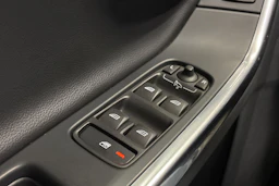ruskea (beige) Volvo V60 Cross Country 2016 kuva 13.