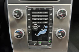 ruskea (beige) Volvo V60 Cross Country 2016 kuva 21.