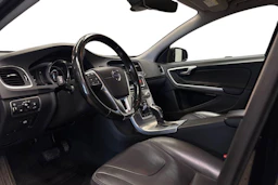 musta Volvo V60 Cross Country 2017 kuva 6.