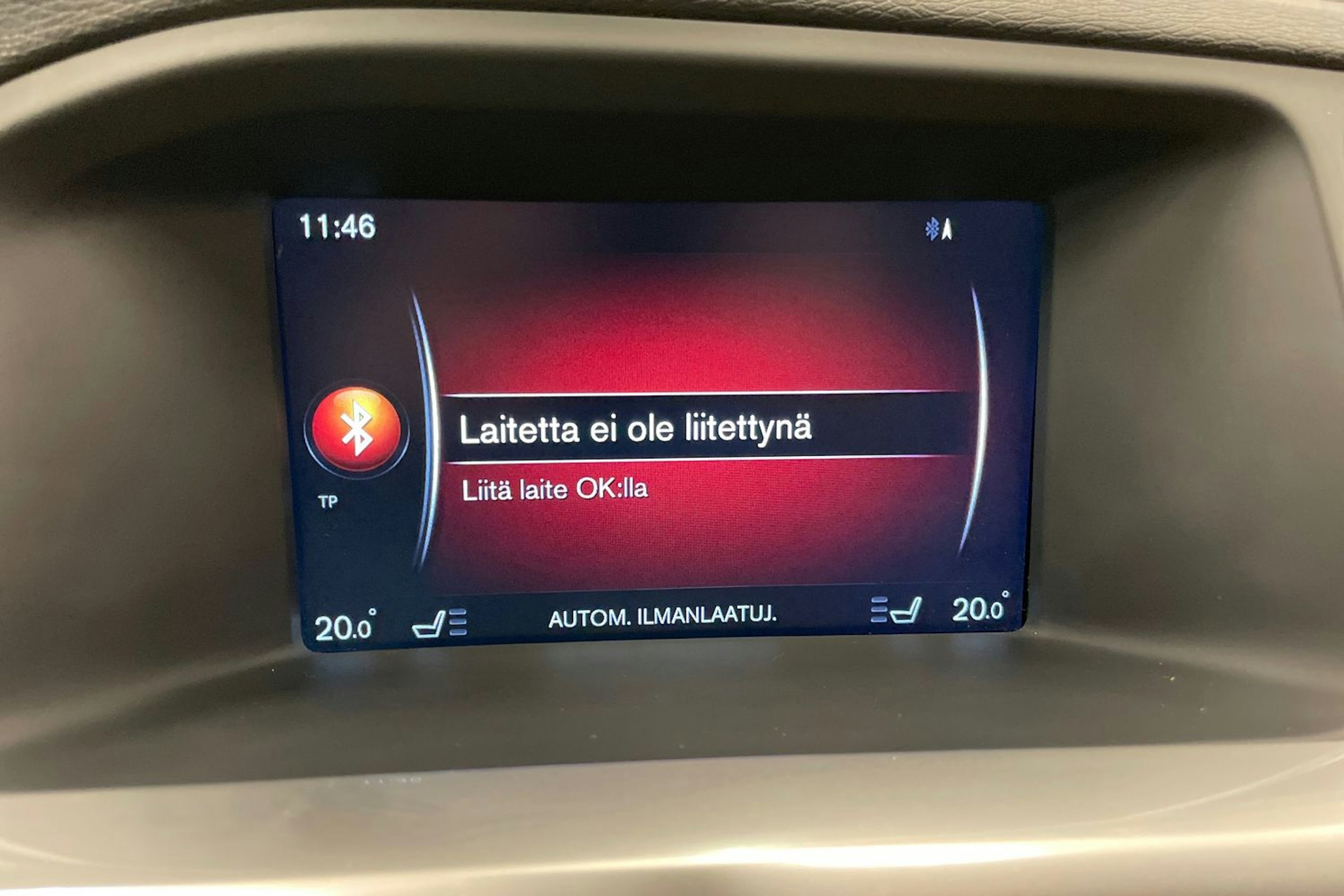 ruskea (beige) Volvo V60 Cross Country 2017 kuva 20.