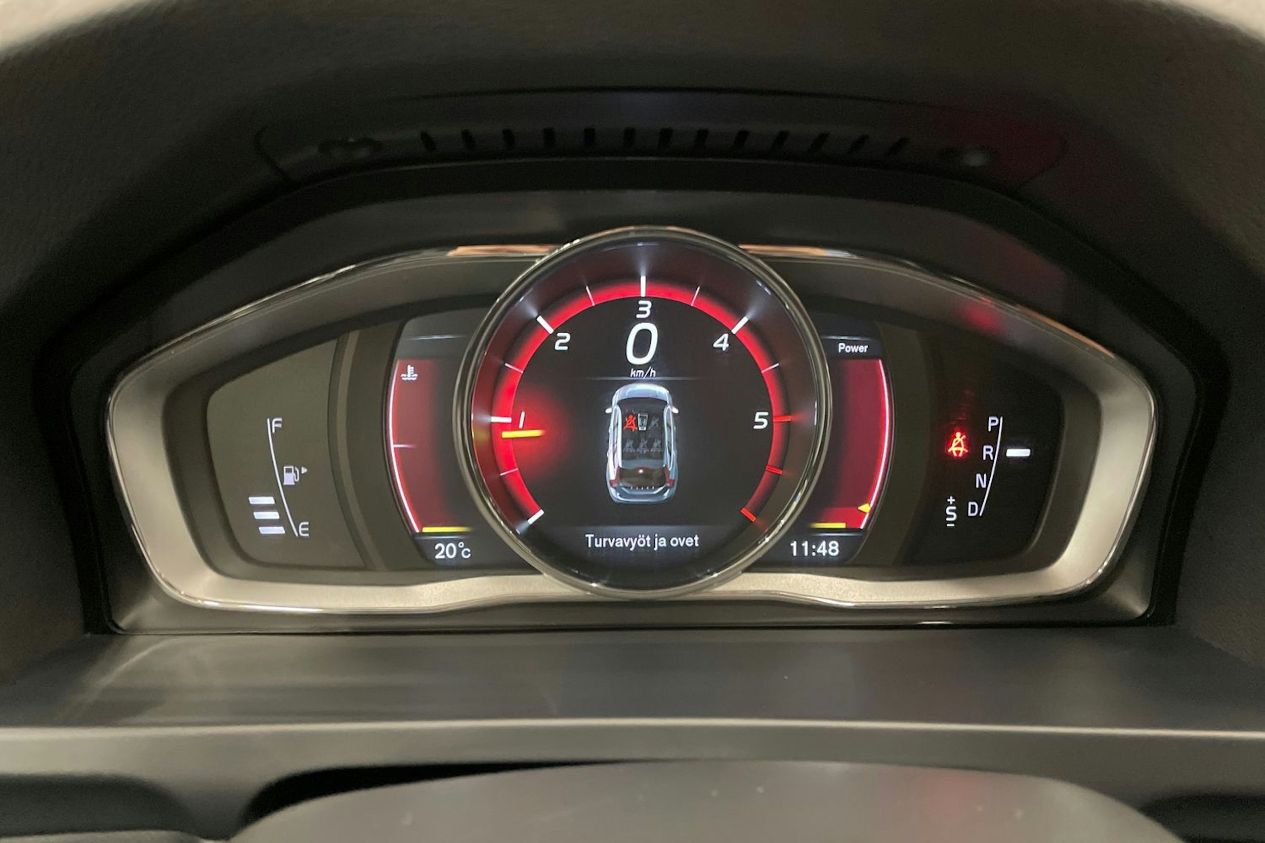 ruskea (beige) Volvo V60 Cross Country 2017 kuva 24.