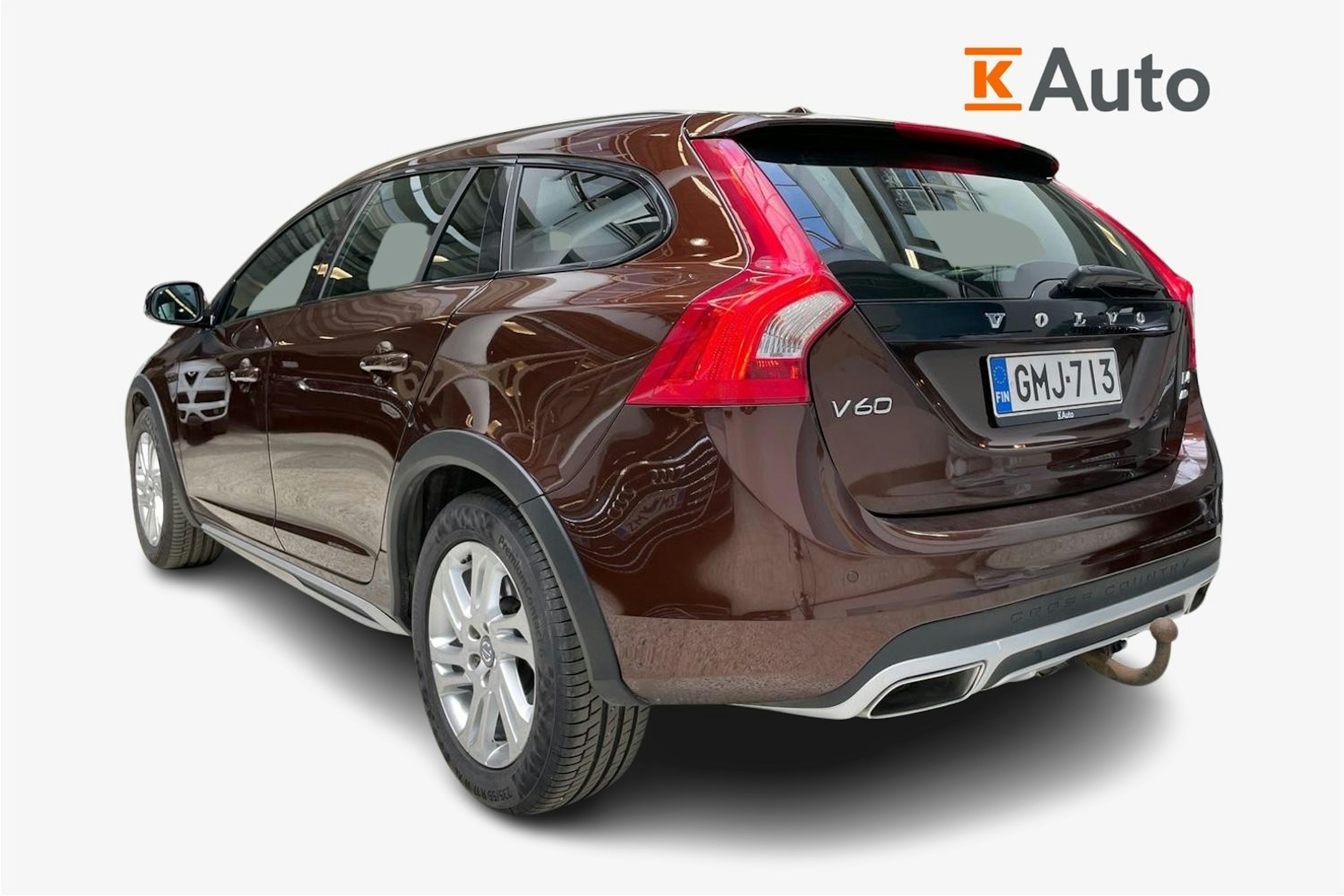 punainen Volvo V60 Cross Country 2017 kuva 2.