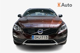 punainen Volvo V60 Cross Country 2017 kuva 5.