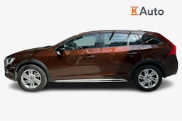 punainen Volvo V60 Cross Country 2017 kuva 6.