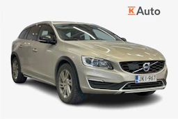 ruskea (beige) Volvo V60 Cross Country 2017 kuva 1.
