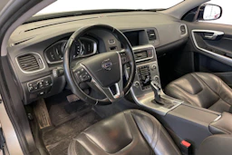 ruskea (beige) Volvo V60 Cross Country 2017 kuva 6.