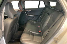 ruskea (beige) Volvo V60 Cross Country 2017 kuva 8.