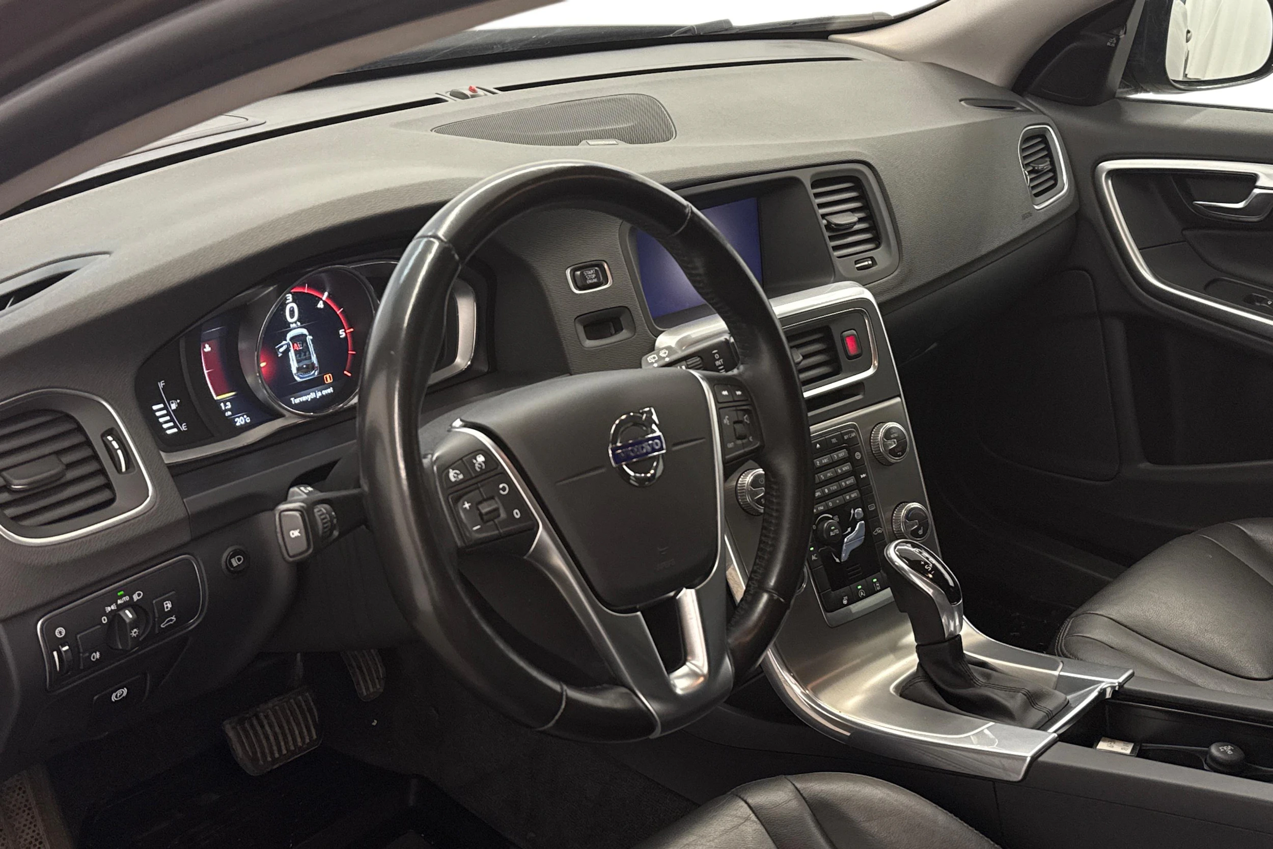 met. ruskea (beige) Volvo V60 Cross Country 2017 kuva 8.